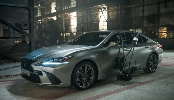 Lexus ES: c’è l’intelligenza artificiale nella scrittura del nuovo spot