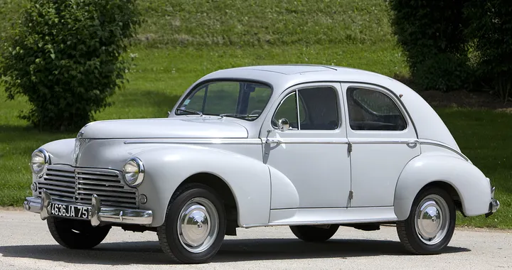 Peugeot 203: un’auto dal fascino senza tempo