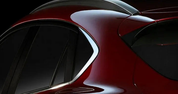 Mazda CX-4, un teaser anticipa il debutto a Pechino
