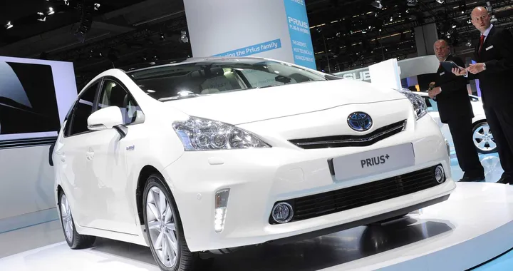 Toyota Full Hybrid, 15 nuovi modelli entro il 2015