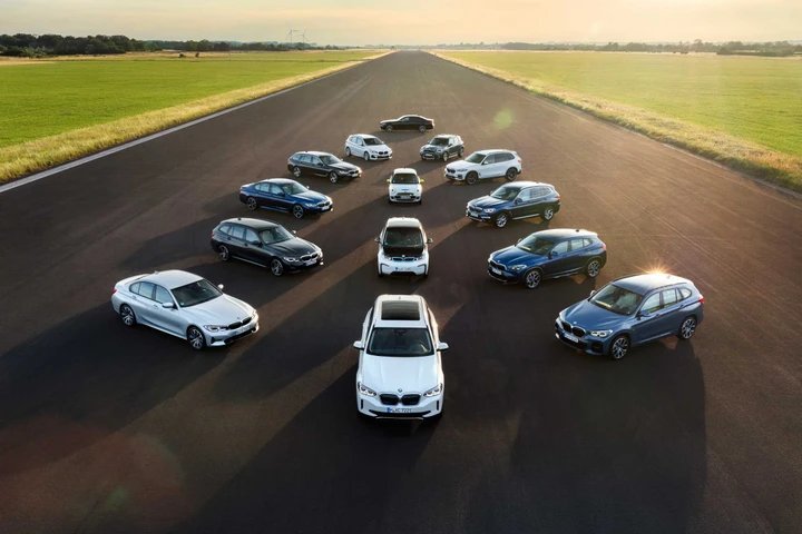 Bmw punta sull’elettrificazione: 21 modelli full e plug-in hybrid e 71 mild hybrid