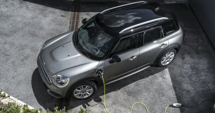 Mini Cooper S E Countryman All4: pronta al debutto
