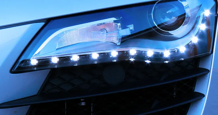 Lampadine auto: scelta, costo, sostituzione