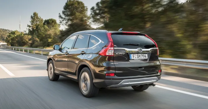 Honda CR-V 2015: nuove foto ufficiali