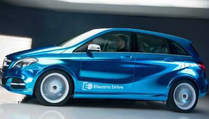 Mercedes Classe B elettrica al Salone di Parigi 2012