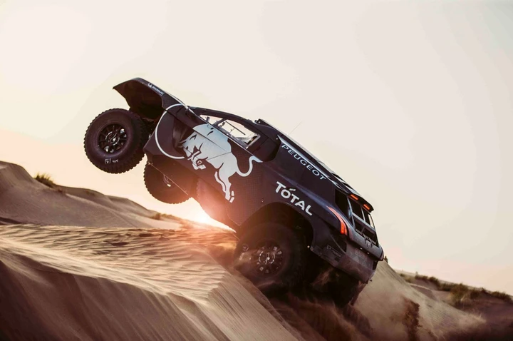 Peugeot 2008 Dkr16: prime immagini ufficiali