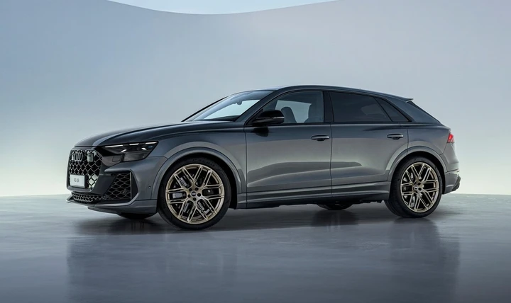 Audi RS Q8 prezzi