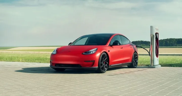 Tesla Model 3: la cura Novitec