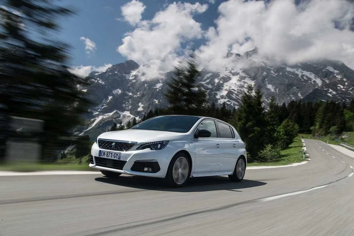 Nuova Peugeot 308 2017: primo contatto