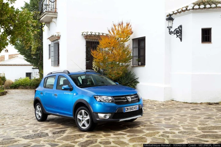 Dacia Lodgy Stepway e Dokker Stepway: prime immagini