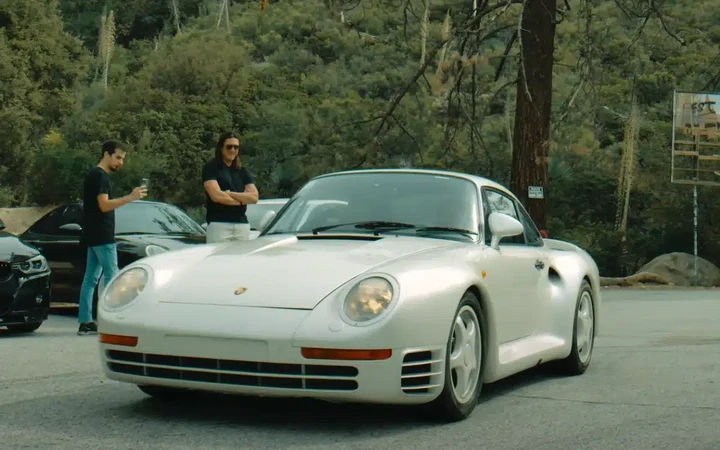 Bill Gates ha pagato multe per 13 anni per avere una Porsche 959