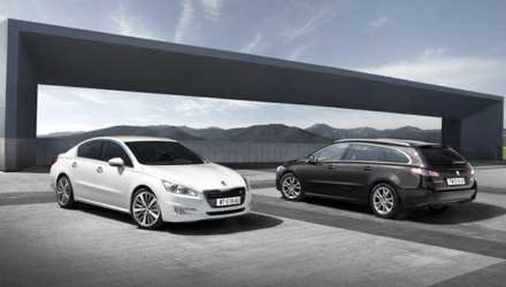 Peugeot 508: berlina, SW e... ibrida. Dal 2011
