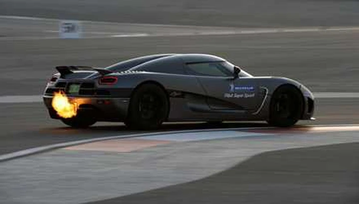 Michelin Pilot Super Sport in prova a Dubai: il video