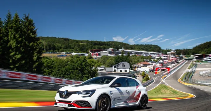 Renault: è record a Spa per la Megane R.S. Trophy-R