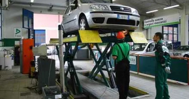 Revisioni auto: a Milano regolari solo il 9,21%