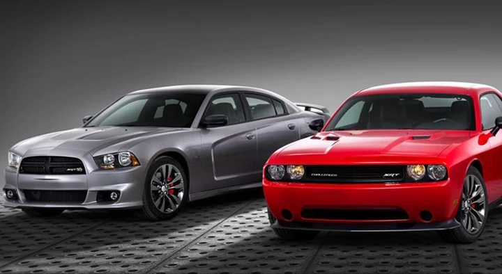 Dodge Charger, Challenger e Chrysler 300 SRT Satin Vapor