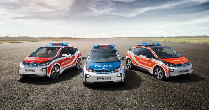 Bmw: gli speciali allestimenti di emergenza a RettMobil 2016