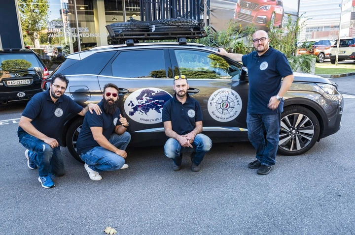 Peugeot 3008 raid Via della Seta 2018: immagini ufficiali