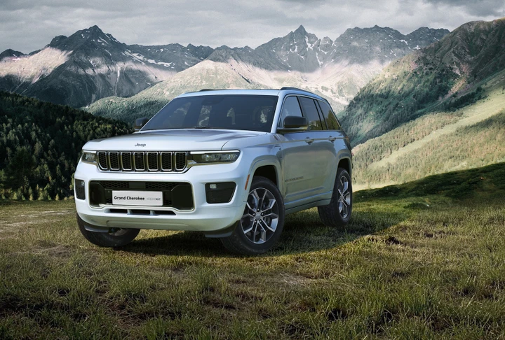 Jeep Grand Cherokee 4xe: motori e allestimenti della quinta generazione