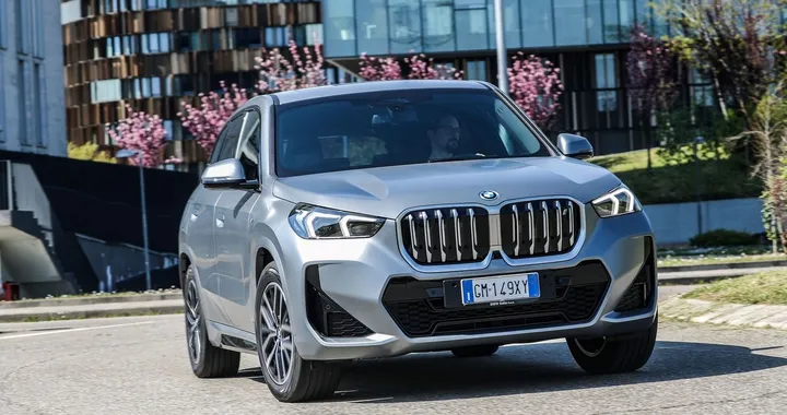 BMW iX1: prova, prezzi, allestimenti, ricarica