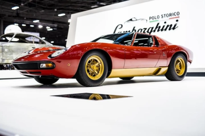 Lamborghini Miura SV #3673 e Lamborghini Polo Storico a Retromobile 2019