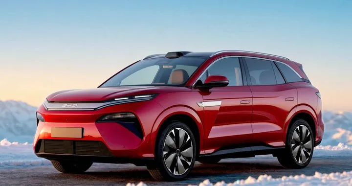 Nuova BYD Atto 8: 650 km di autonomia e batteria da 115 kWh