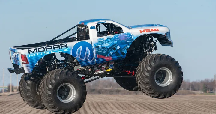 Mopar Muscle: un Ram monster track inarrestabile