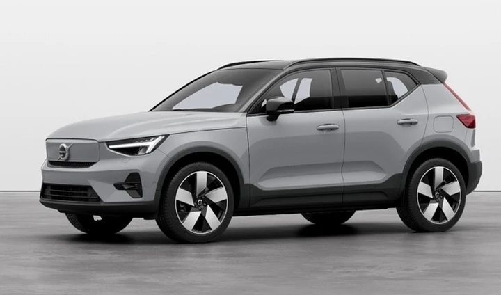 Volvo XC40 2023: in uscita il restyling del SUV compatto