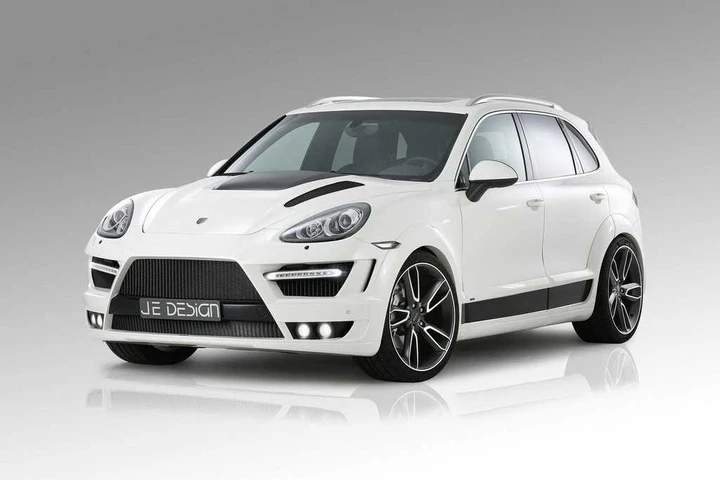 Porsche Cayenne Progressor by JE Design