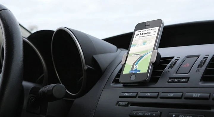 Come costruire un antifurto per auto con un cellulare