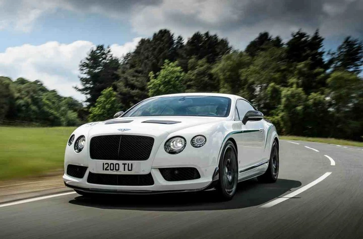 Bentley: allo studio una supercar a trazione posteriore