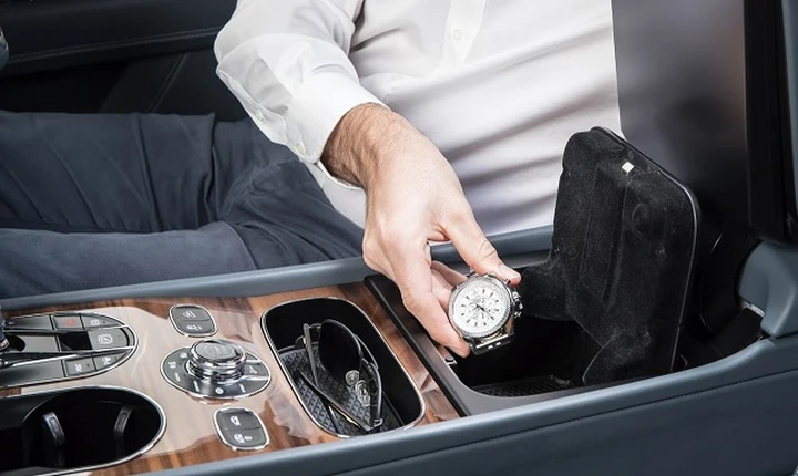 Bentley Bentayga: la nuova cassaforte Mulliner ad impronte digitali