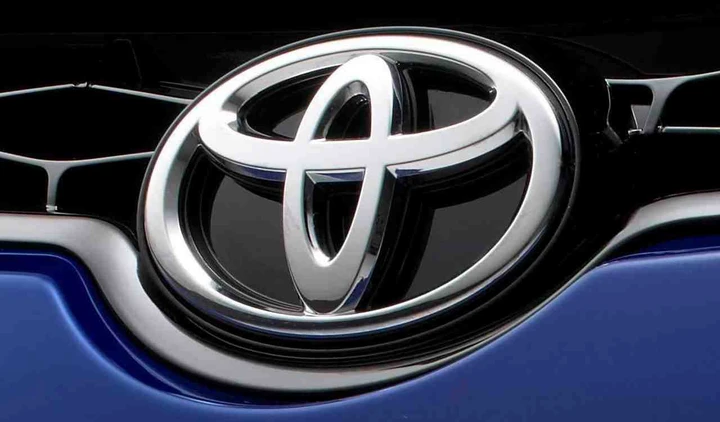 Toyota Corolla 2014, nuovi teaser prima del debutto