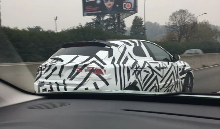 Alfa Romeo Giulietta 2019: foto spia del prototipo