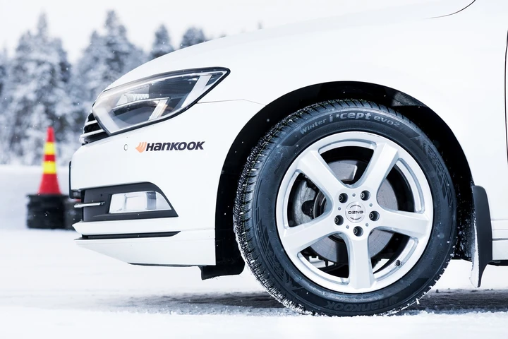 Hankook i*cept evo²: le immagini ufficiali