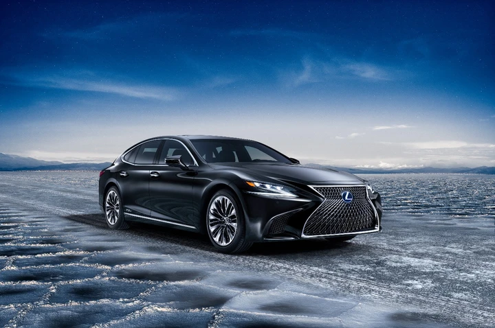 Lexus LS MY 2018, i nuovi sistemi di assistenza alla guida: immagini ufficiali