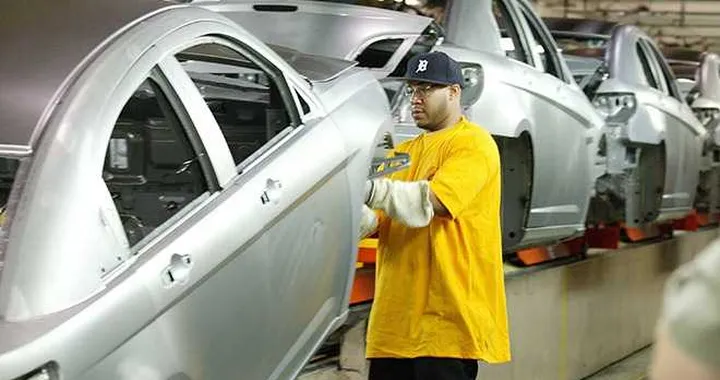Chrysler: operai fumano marijuana, annunciata linea dura