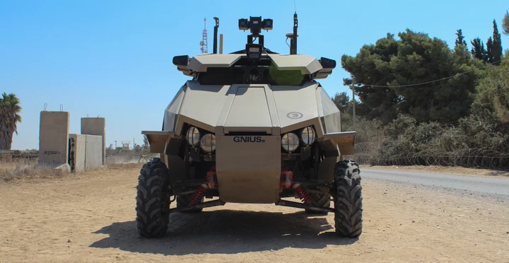 Israele, nasce il primo suv blindato a guida autonoma
