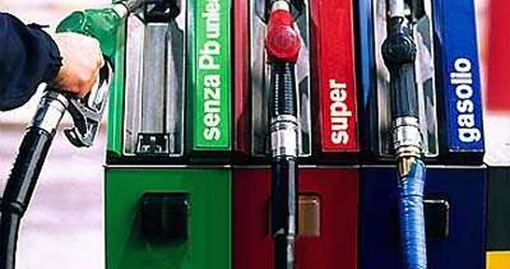 Caro carburante, l'altalena non ci convince