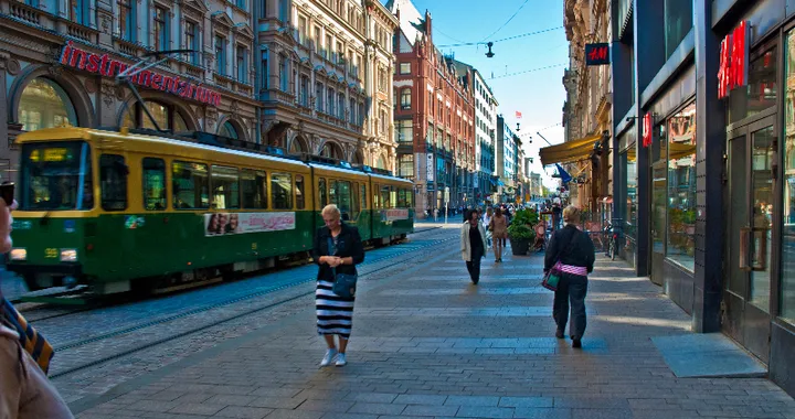 Helsinki, dal 2025 sarà una città senza auto