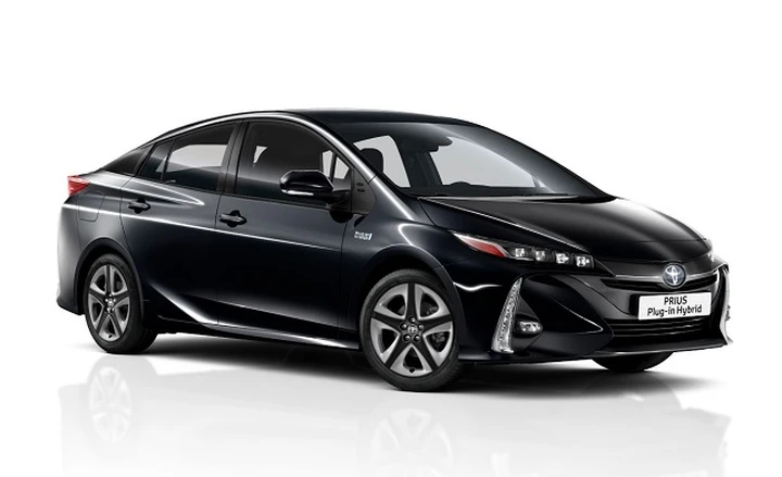 Toyota Prius Plug-in: adesso ha cinque posti