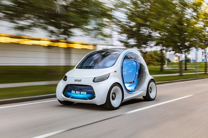 Smart Vision EQ Fortwo: la mobilità del futuro sarà autonoma e condivisa
