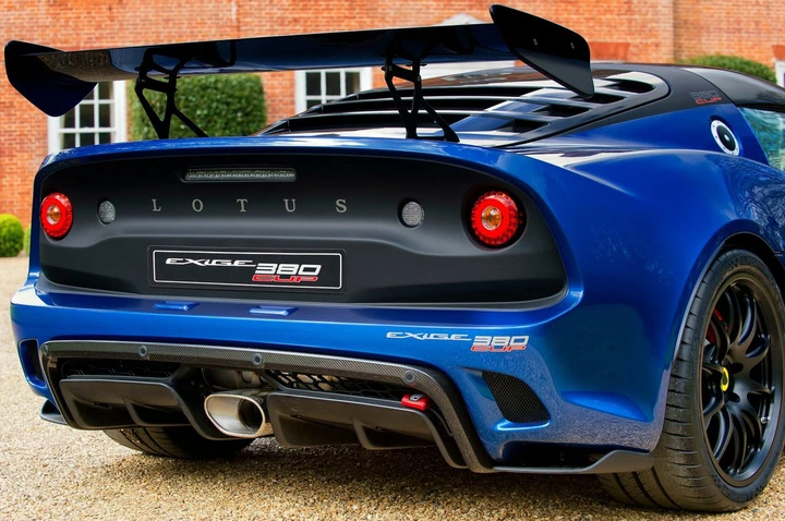 Lotus: completata l’acquisizione da parte della cinese Geely