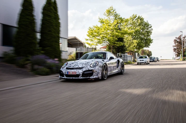 Porsche 911 Turbo S 