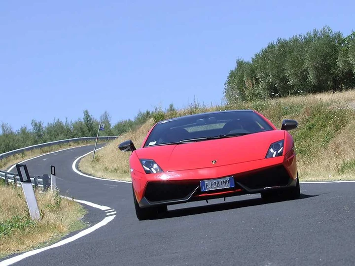 Lamborghini Gallardo Super Trofeo Stradale: prova su strada