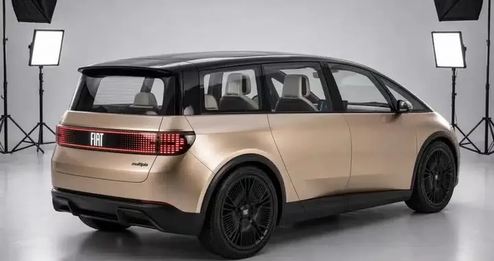 Nuova Fiat Multipla 2026: come potrebbe tornare (render)