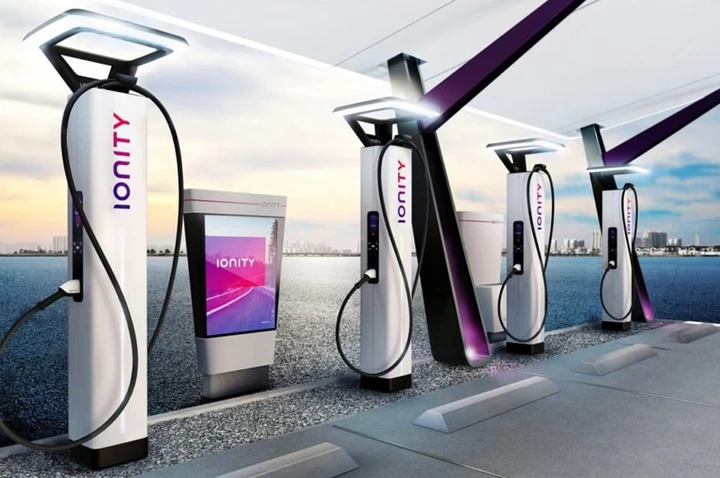 Colonnine ricarica auto elettriche: mappa, prezzi e come si paga