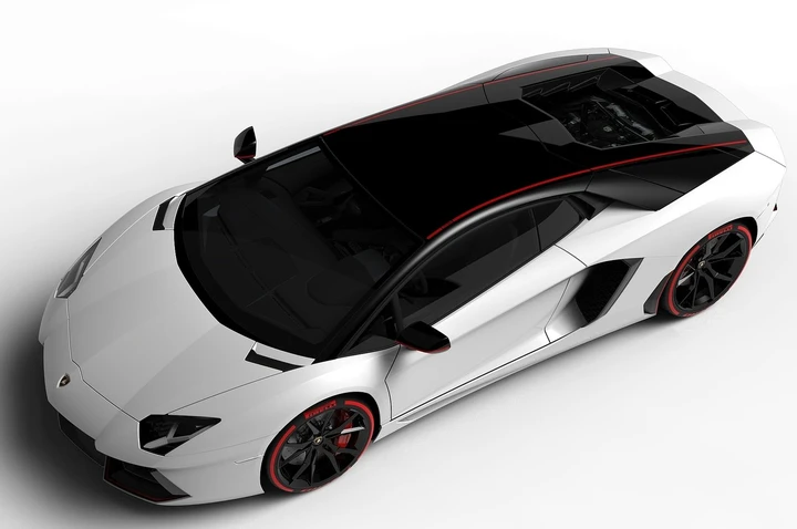 Lamborghini Aventador LP700-4 Pirelli Edition: le immagini ufficiali