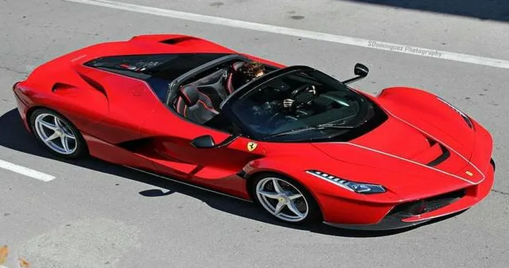 Josh Cartu scatenato al volante de LaFerrari Aperta