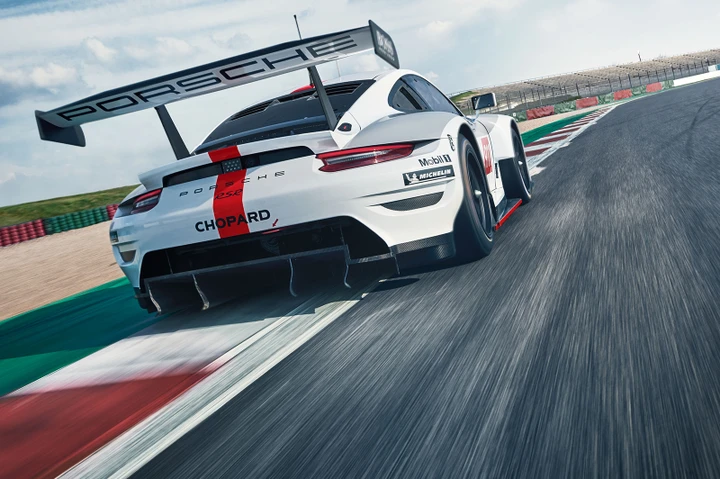 Porsche 911 RSR 2019, un 4.2 litri aspirato per la nuova versione